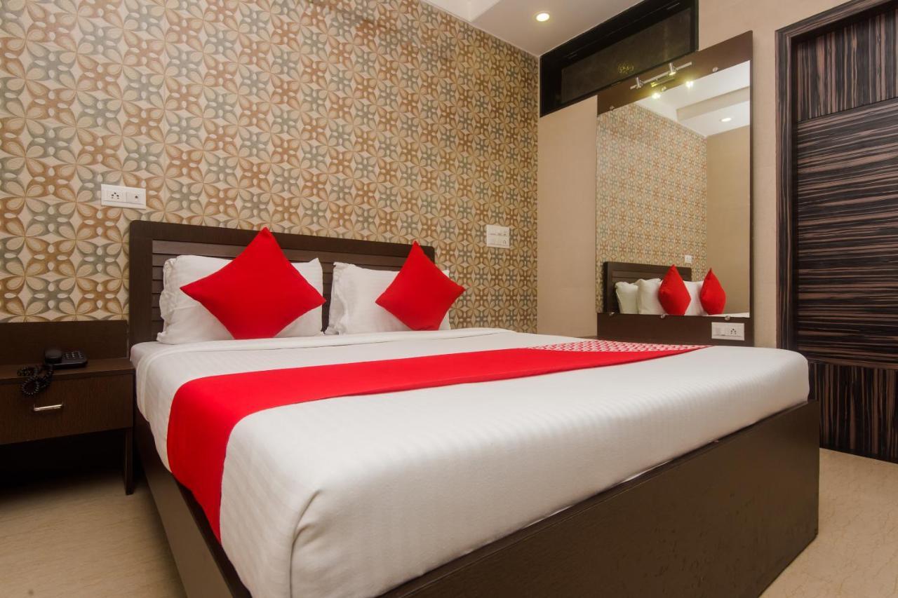 Oyo 6371 Abrol Hotel Mumbai